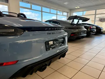 PORSCHE 718 Boxster GTS 4.0 PDK PTS-Farbe   BOSE  Kamera
