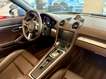 PORSCHE 718 Boxster GTS 4.0 PDK PTS-Farbe   BOSE  Kamera