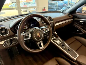 PORSCHE 718 Boxster GTS 4.0 PDK PTS-Farbe   BOSE  Kamera