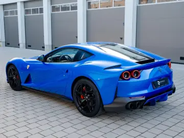 FERRARI 812 Superfast   Atelier   Full Carbon   Racing