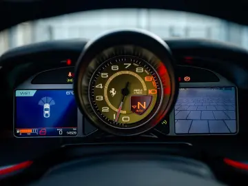 FERRARI 812 Superfast   Atelier   Full Carbon   Racing