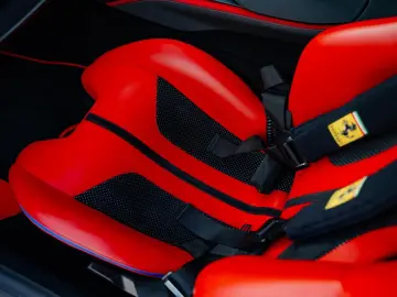 FERRARI 812 Superfast   Atelier   Full Carbon   Racing