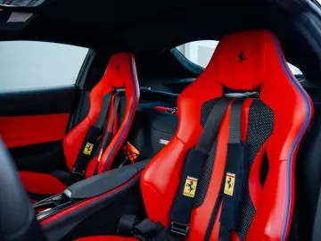 FERRARI 812 Superfast   Atelier   Full Carbon   Racing