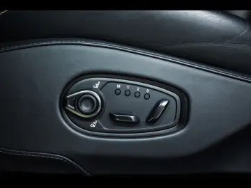 ASTON MARTIN DBX 707 4.0 V8 23' ACC 360
