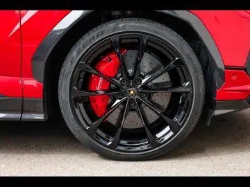 LAMBORGHINI Urus 4.0 V8 S 666 CH ROSSO EFESTO CARBON B&O 3D