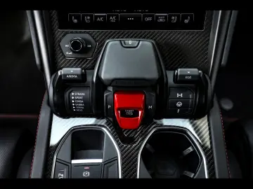 LAMBORGHINI Urus 4.0 V8 S 666 CH ROSSO EFESTO CARBON B&O 3D