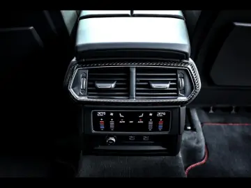 LAMBORGHINI Urus 4.0 V8 S 666 CH ROSSO EFESTO CARBON B&O 3D