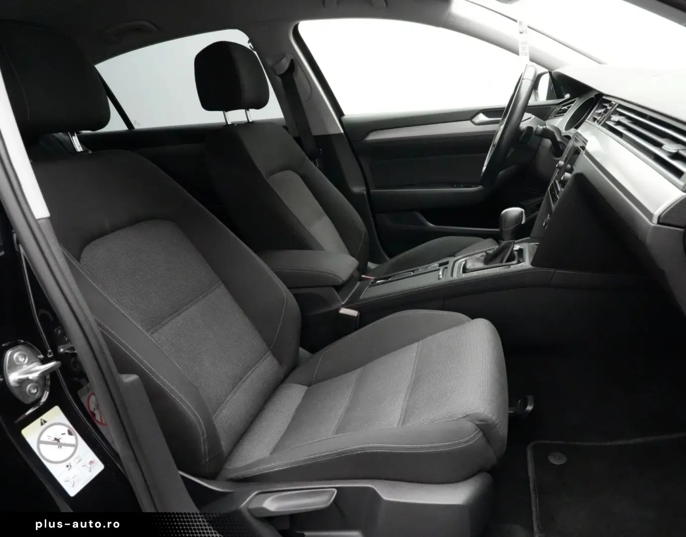 VOLKSWAGEN Passat 2021 — imagine 14