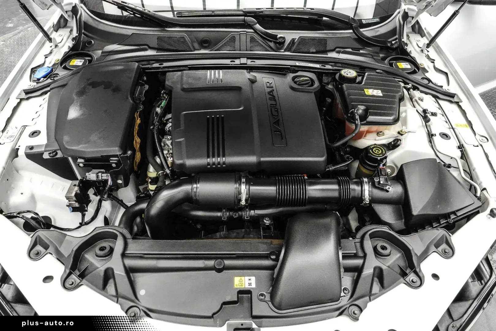 JAGUAR XF 2016 — imagine 24