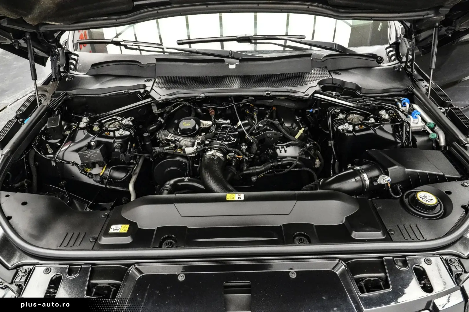 Land-Rover Range-Rover-Sport