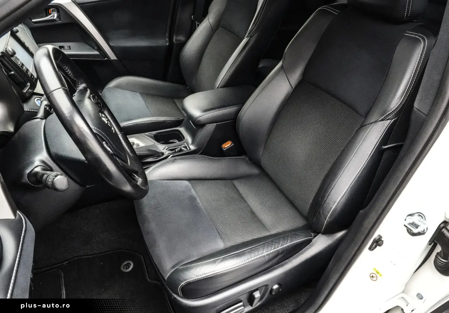 TOYOTA RAV4 2016 — imagine 13