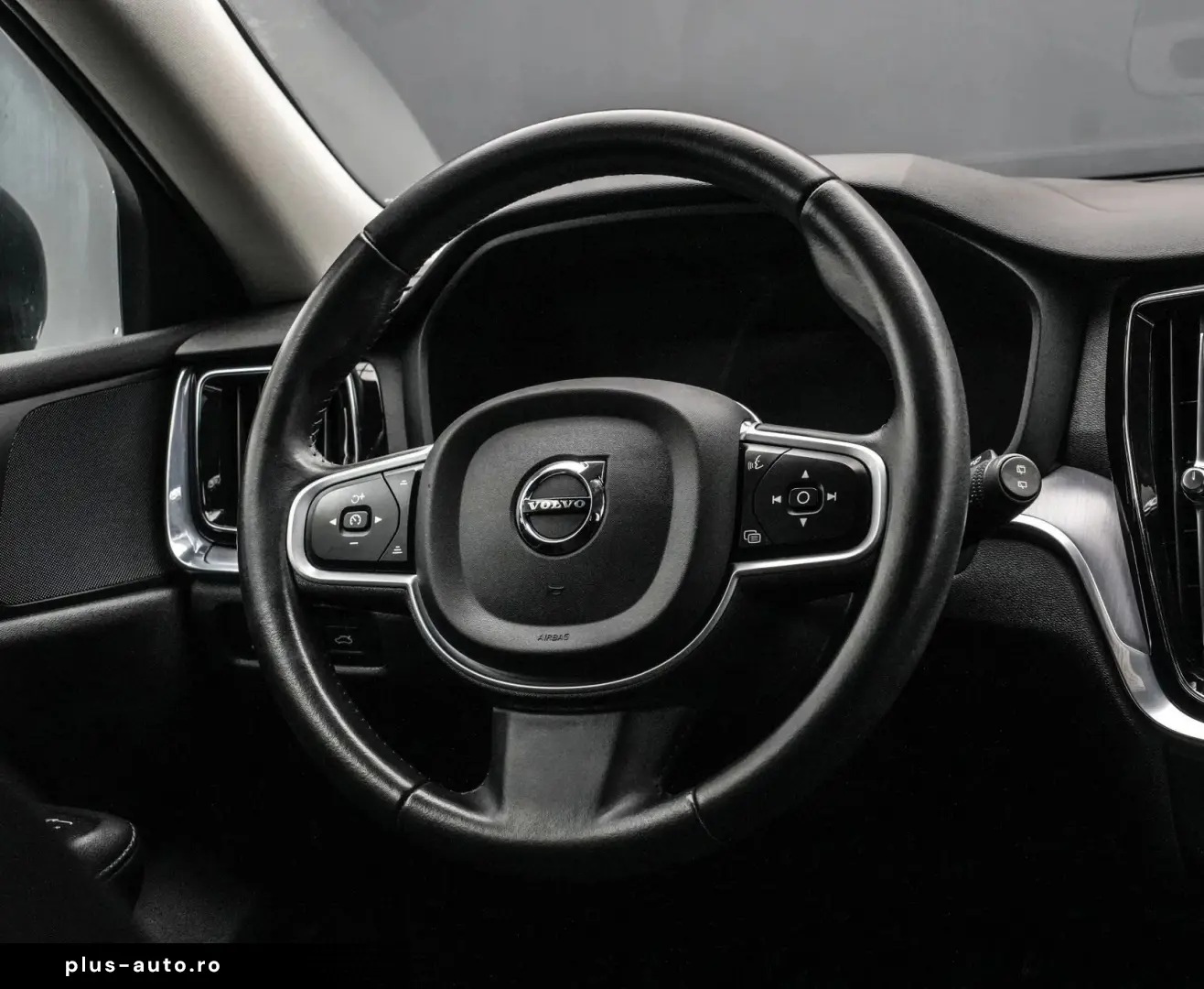 VOLVO V60 2021 — imagine 17