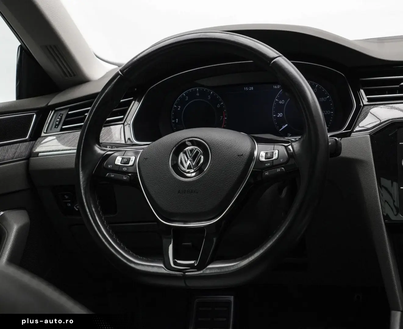VOLKSWAGEN Arteon 2019 — imagine 18