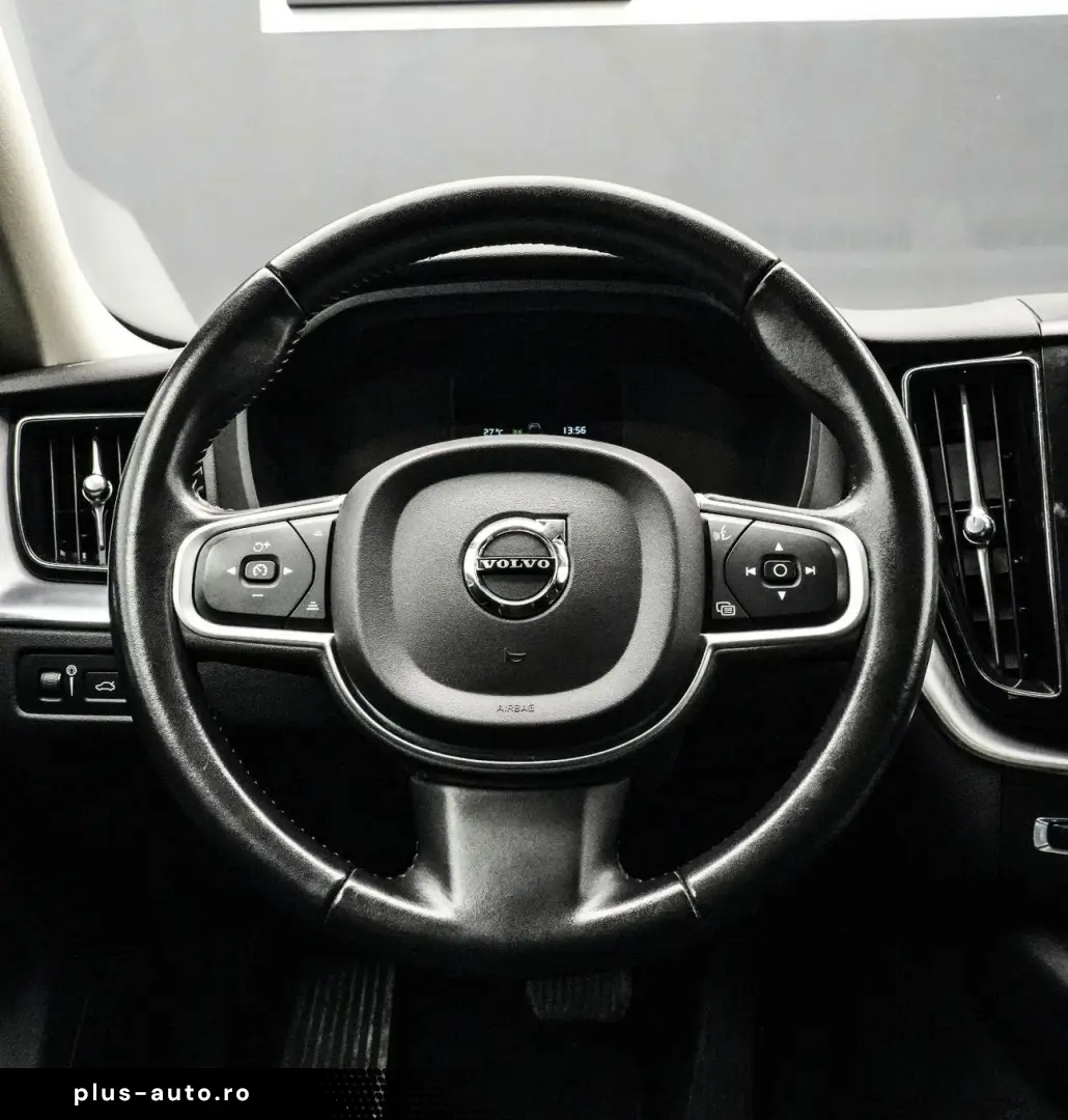VOLVO XC60 2019 — imagine 18