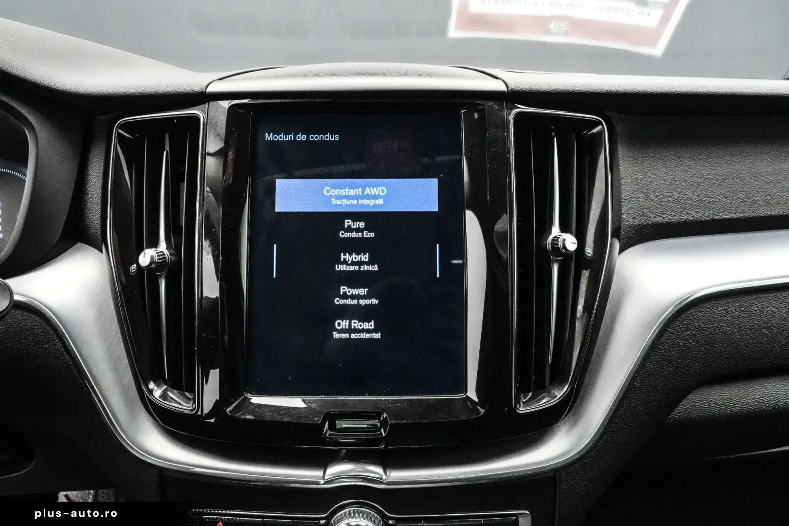 VOLVO XC60 2019 — imagine 22