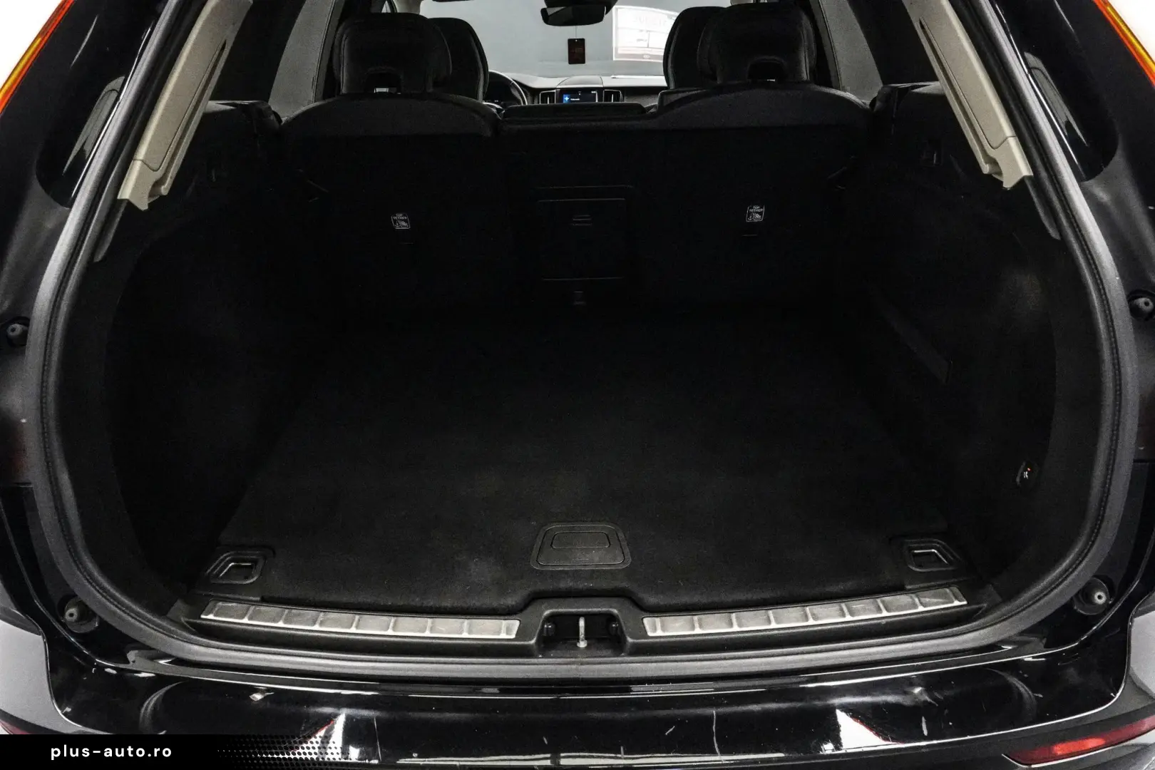 VOLVO XC60 2019 — imagine 23