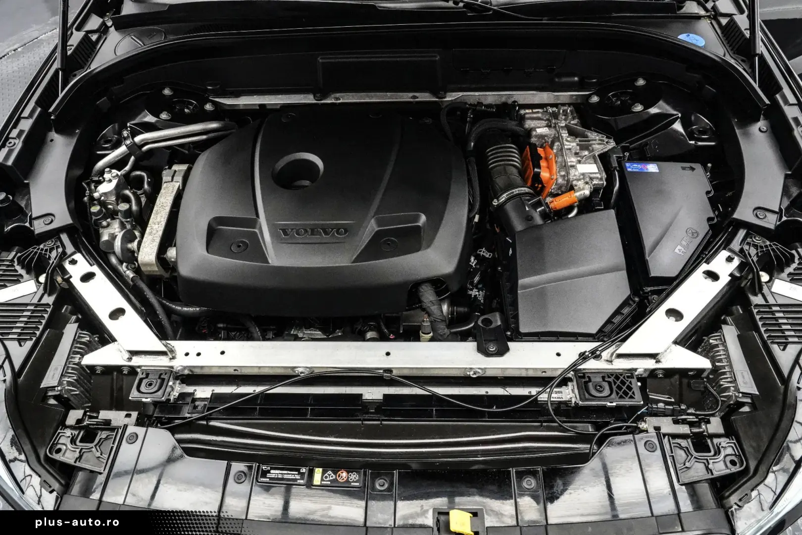 VOLVO XC60 2019 — imagine 26