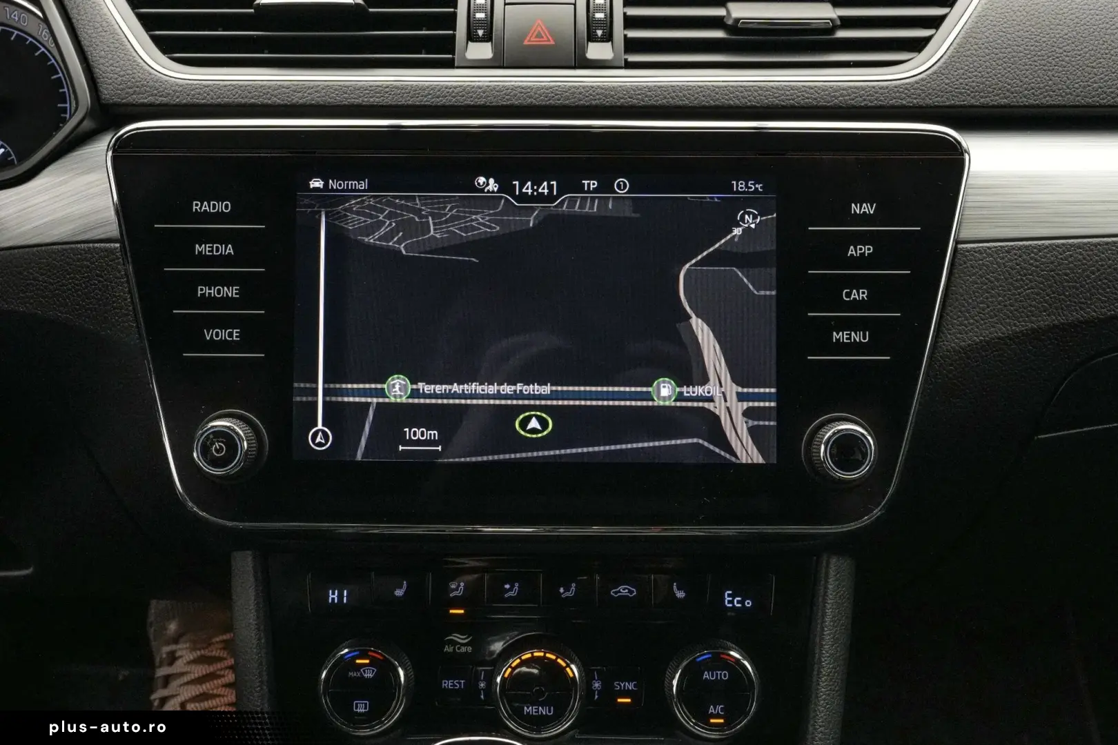 SKODA Superb 2021 — imagine 19