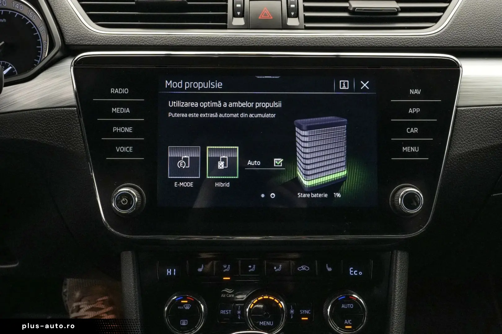 SKODA Superb 2021 — imagine 24