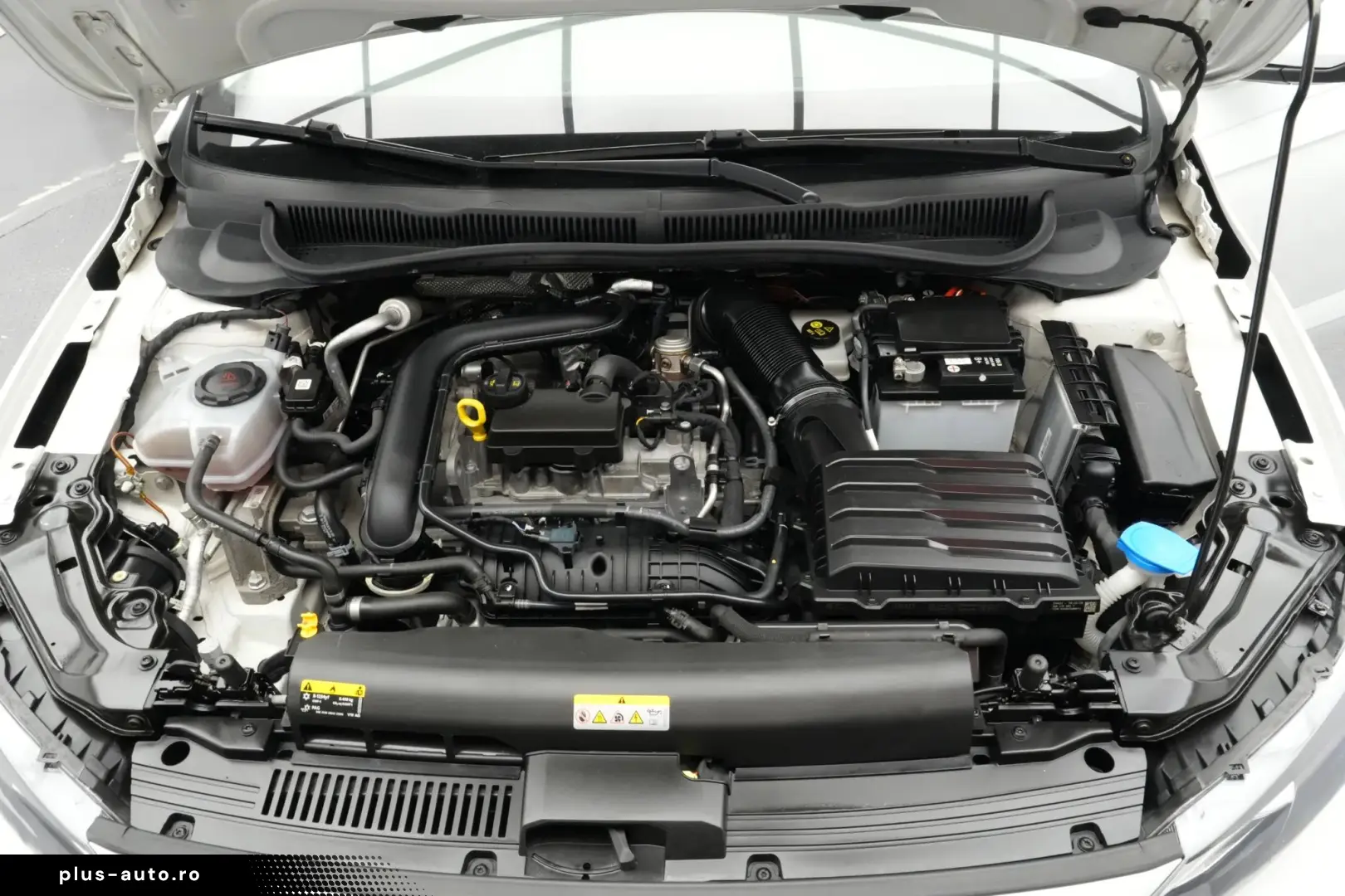 VOLKSWAGEN Polo 2022 — imagine 24