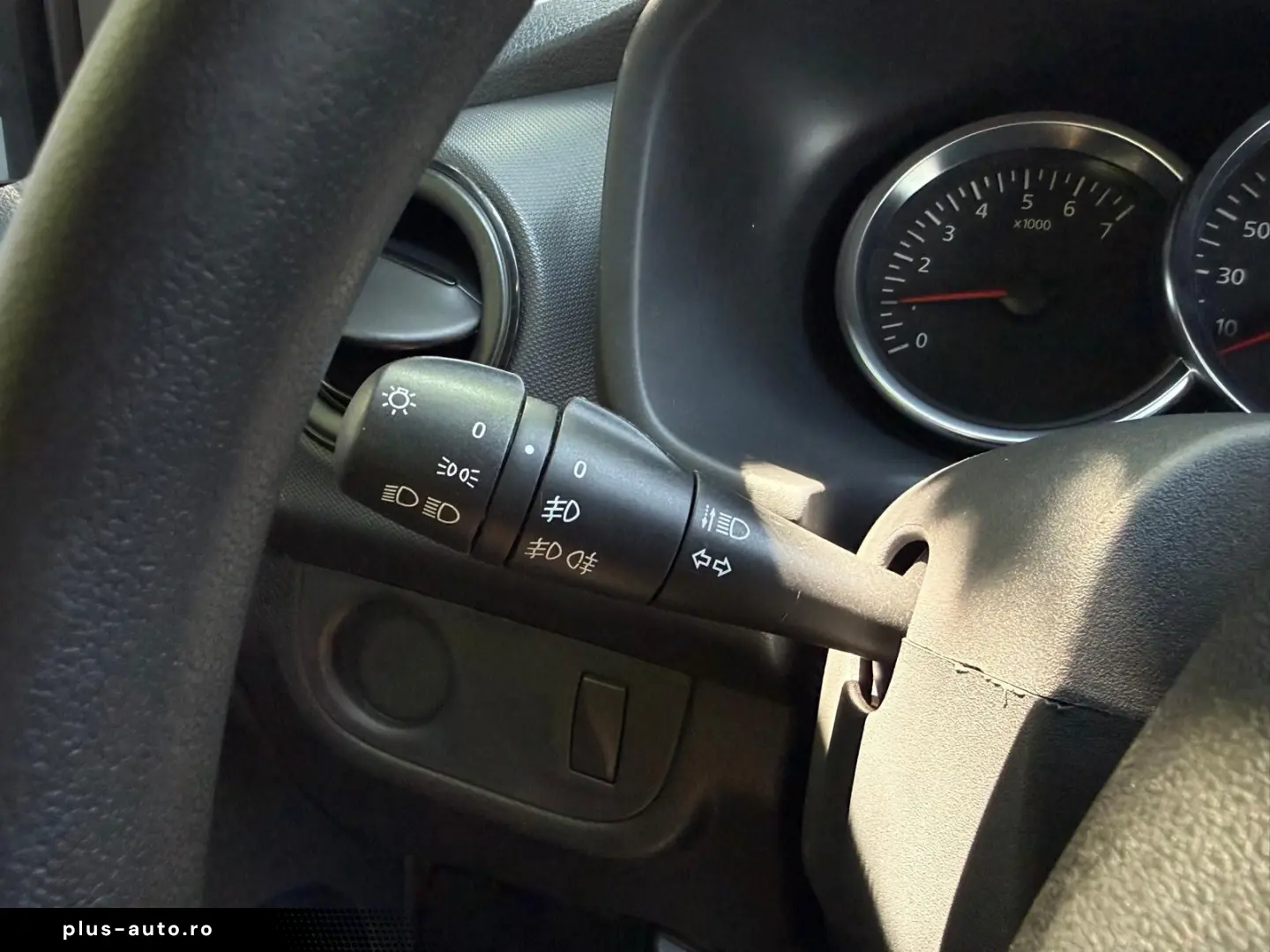DACIA Sandero 2017 — imagine 13