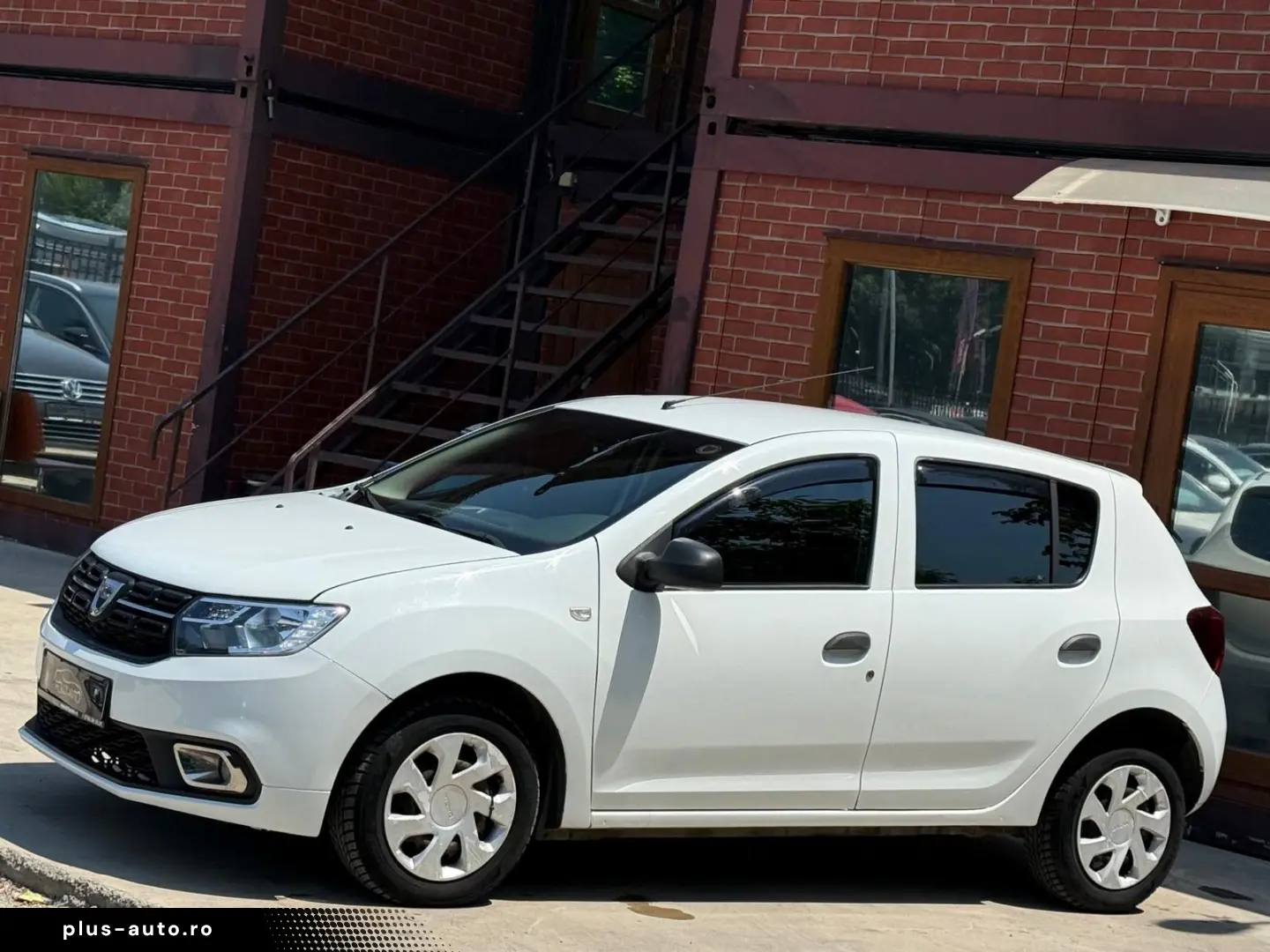 DACIA Sandero 2017 — imagine 18