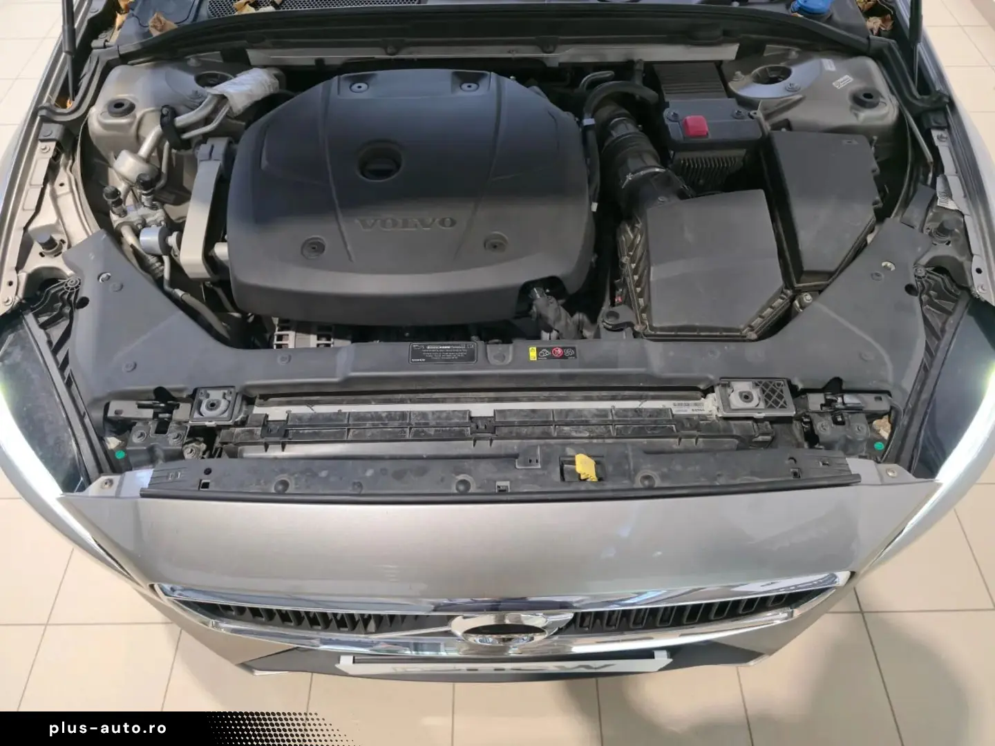 Volvo S60 Momentum 2.0 320 CP