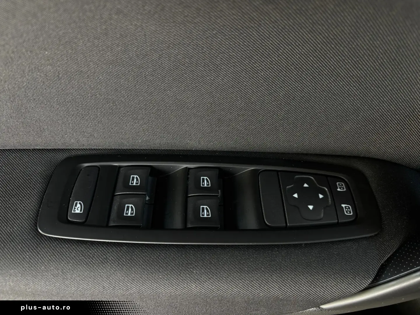 RENAULT Megane 2021 — imagine 15