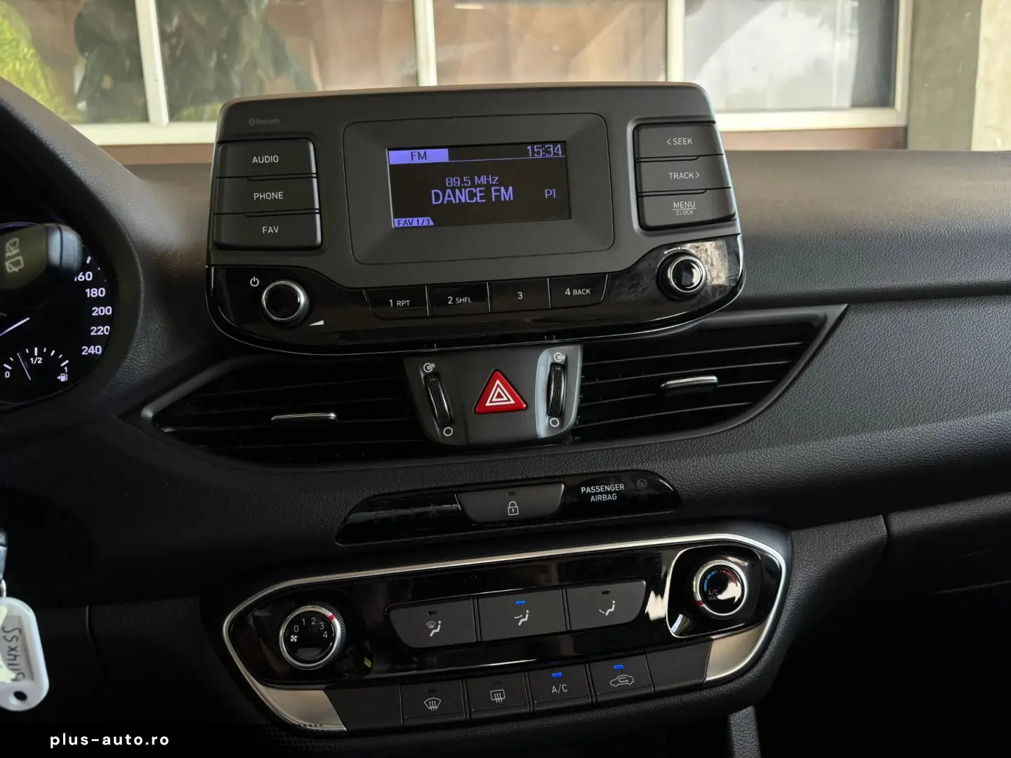 HYUNDAI i30 2022 — imagine 22