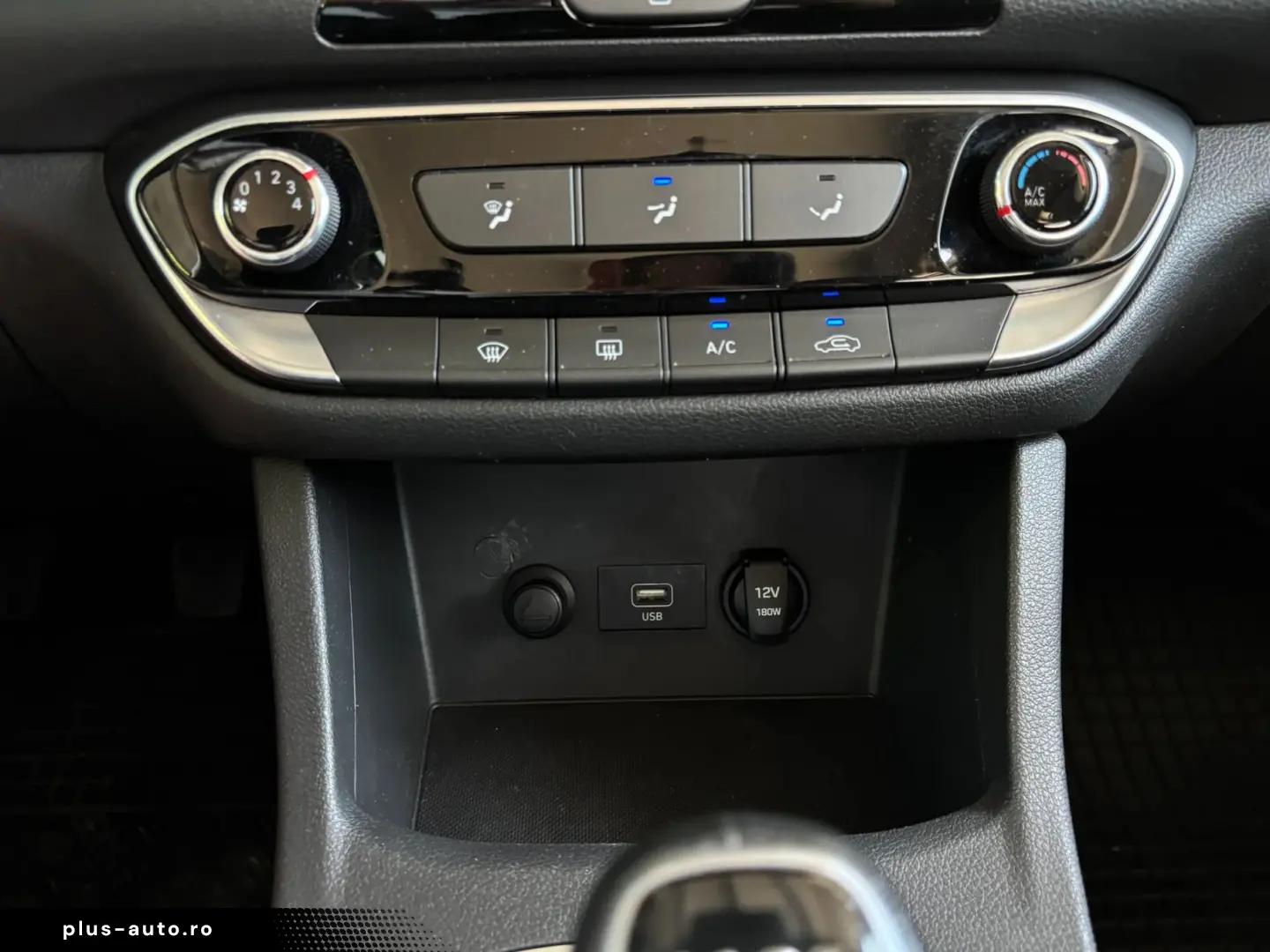 HYUNDAI i30 2022 — imagine 24