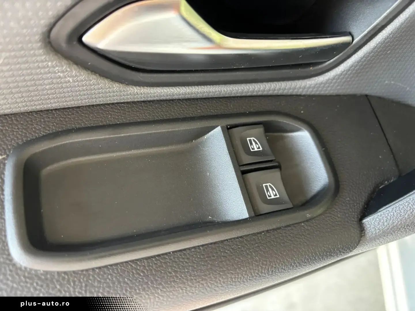 RENAULT Express 2022 — imagine 16