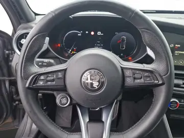 ALFA ROMEO Giulia Veloce Q4 2.0 Turbo 16V Kam. KeyLess SHZ