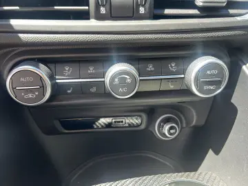 ALFA ROMEO Giulia Quadrifoglio MY24 2.9 V6 Bi-Turbo