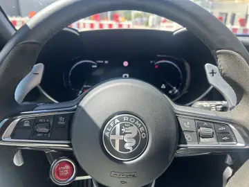ALFA ROMEO Giulia Quadrifoglio MY24 2.9 V6 Bi-Turbo
