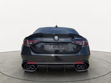 ALFA ROMEO Giulia QV 2.9 V6 Bi-T. 520PS Facelift MATRIX LED