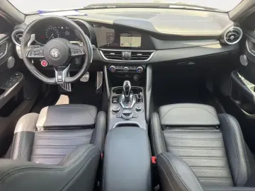 ALFA ROMEO Giulia QV 2.9 V6 Bi-T. 520PS Facelift MATRIX LED