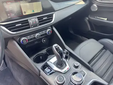 ALFA ROMEO Giulia QV 2.9 V6 Bi-T. 520PS Facelift MATRIX LED