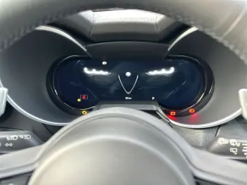 ALFA ROMEO Stelvio 2.0 Turbo 16V AT8-Q4 Veloce