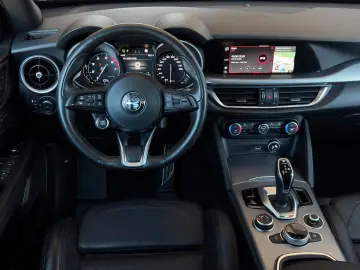 ALFA ROMEO Stelvio Veloce 2.0 Turbo Q4 Memory Leder CAM ACC