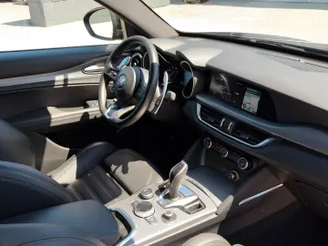 ALFA ROMEO Stelvio Veloce 2.0 Turbo Q4 Memory Leder CAM ACC