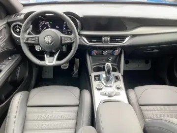ALFA ROMEO Stelvio Veloce 2.0l Turbo 16V 280PS
