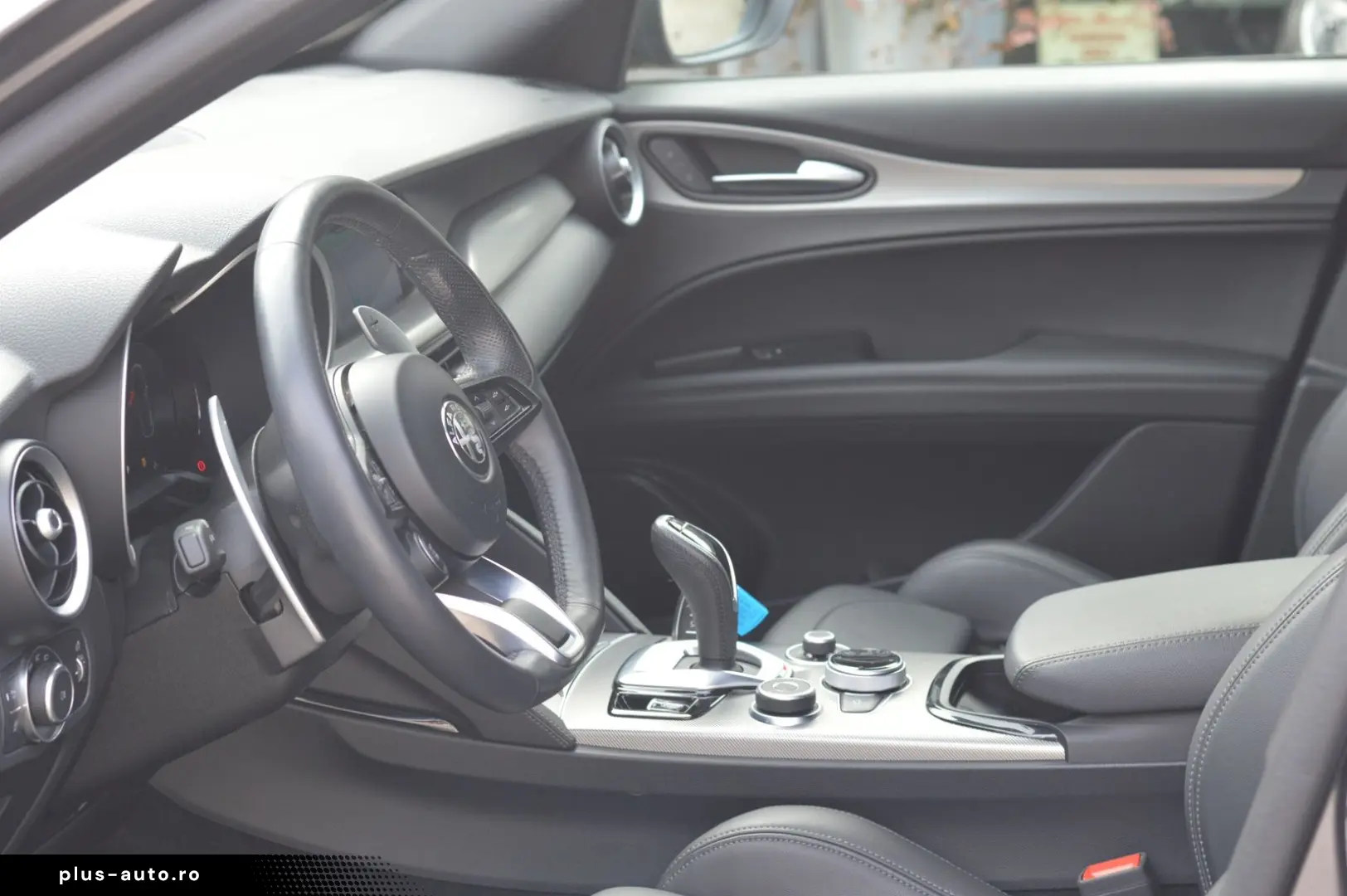 ALFA ROMEO Stelvio 2024 — imagine 11