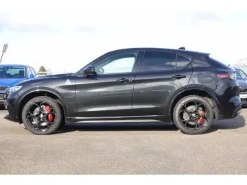ALFA ROMEO Stelvio 2.9 V6 Bi-turbo Quadrifoglio Q4 Akrapovi