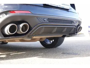 ALFA ROMEO Stelvio 2.9 V6 Bi-turbo Quadrifoglio Q4 Akrapovi