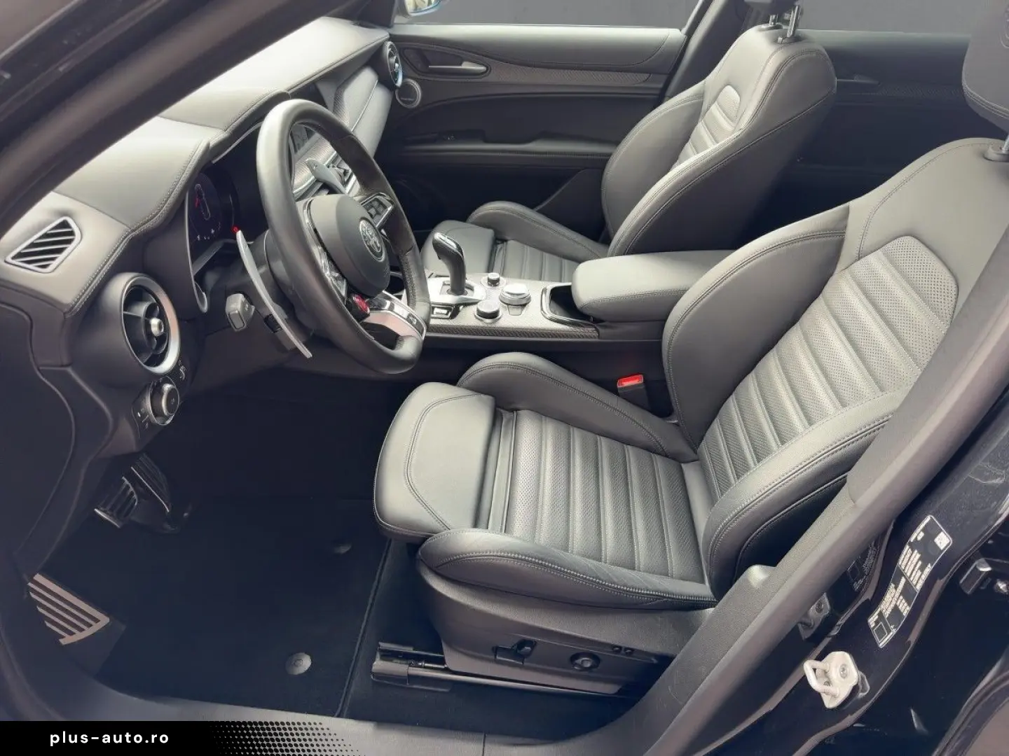 ALFA ROMEO Stelvio 2024 — imagine 11