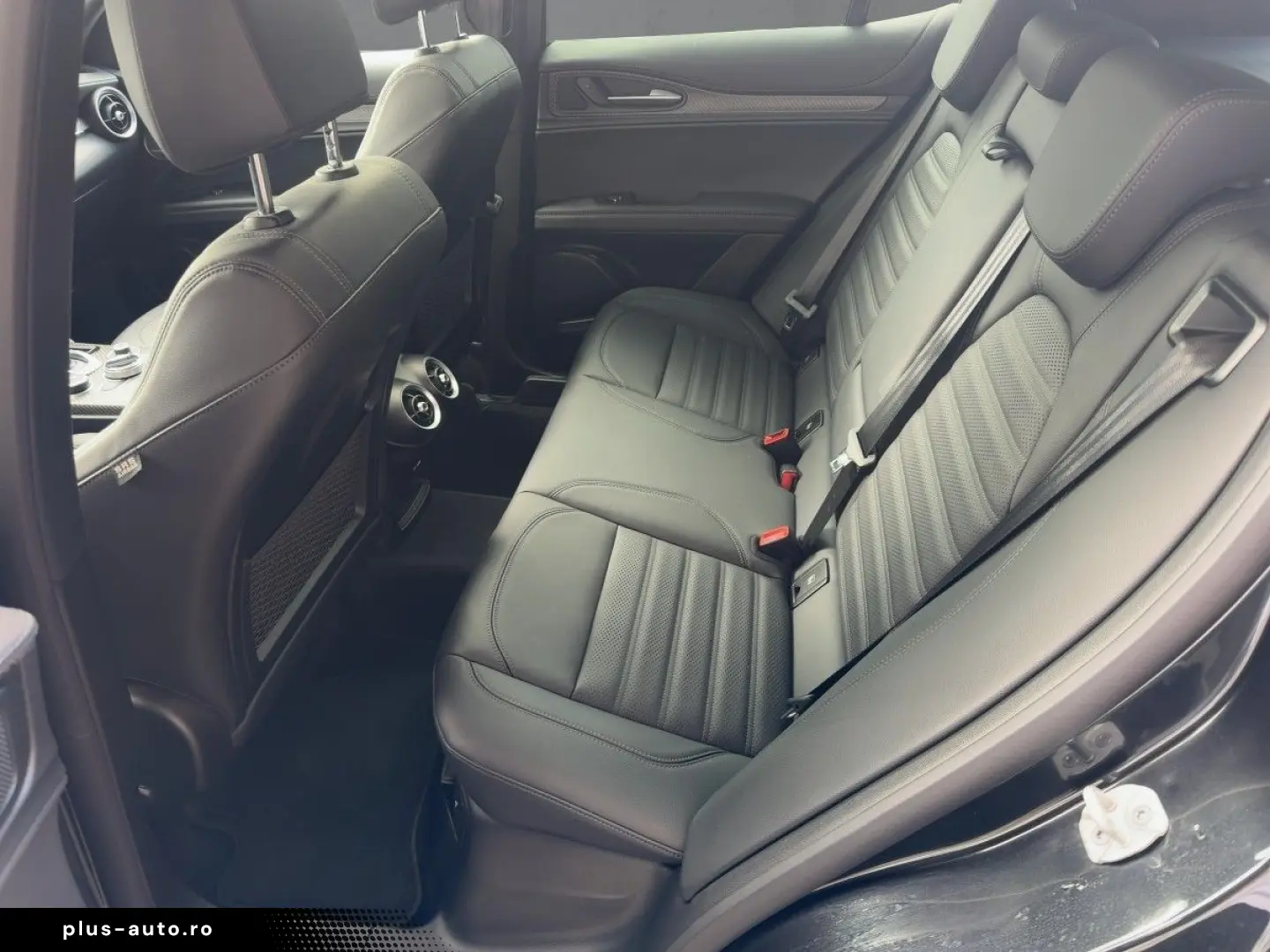 ALFA ROMEO Stelvio 2024 — imagine 12