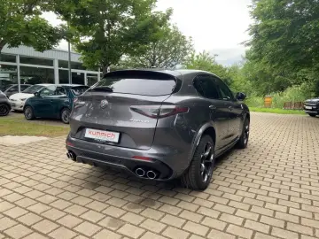 ALFA ROMEO Stelvio Quadrifoglio 2.9 V6 Bi-Turbo 520PS AWD