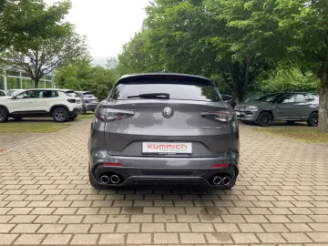 ALFA ROMEO Stelvio Quadrifoglio 2.9 V6 Bi-Turbo 520PS AWD