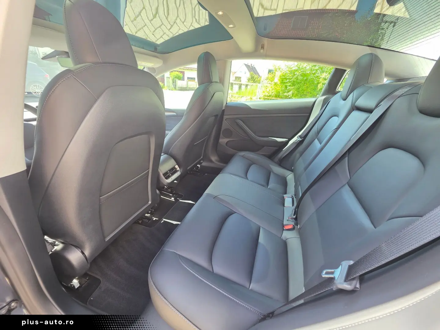 TESLA Model 3 2023 — imagine 13