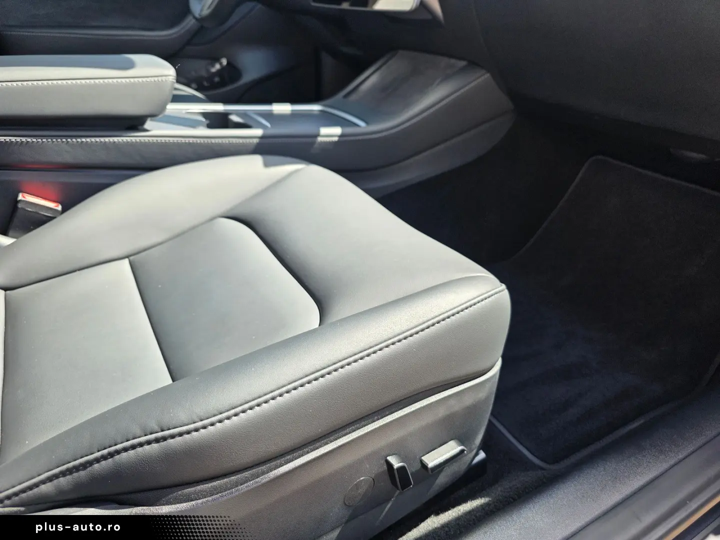 TESLA Model 3 2023 — imagine 20